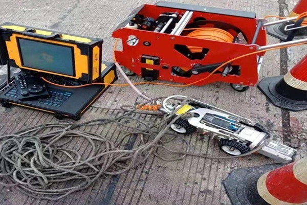 南浔CCTV管道检测机器人